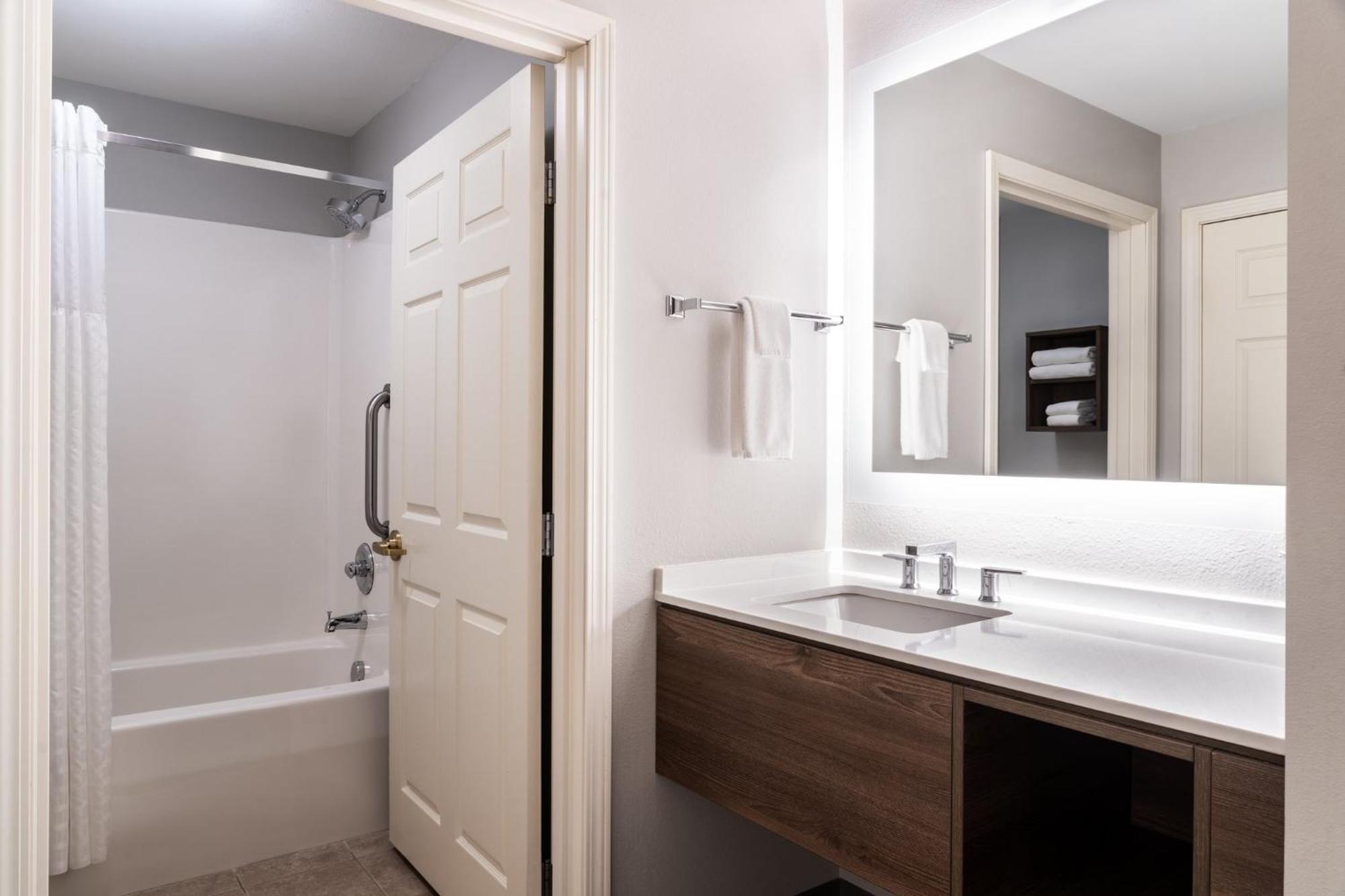 Staybridge Suites Akron-Stow-Cuyahoga Falls By Ihg Екстер'єр фото