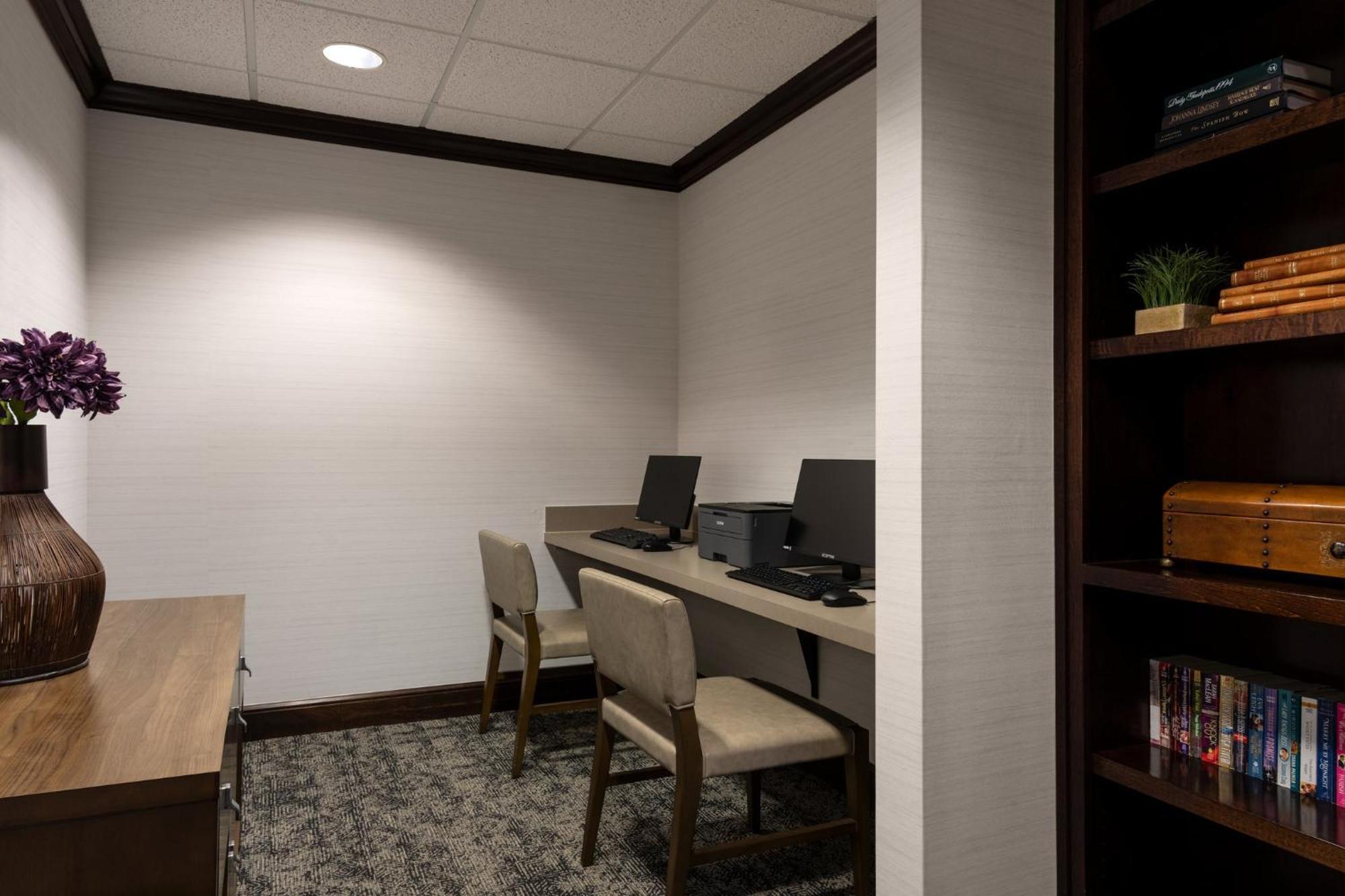 Staybridge Suites Akron-Stow-Cuyahoga Falls By Ihg Екстер'єр фото