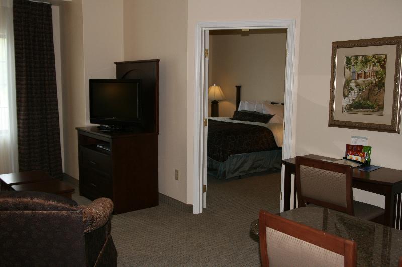 Staybridge Suites Akron-Stow-Cuyahoga Falls By Ihg Екстер'єр фото